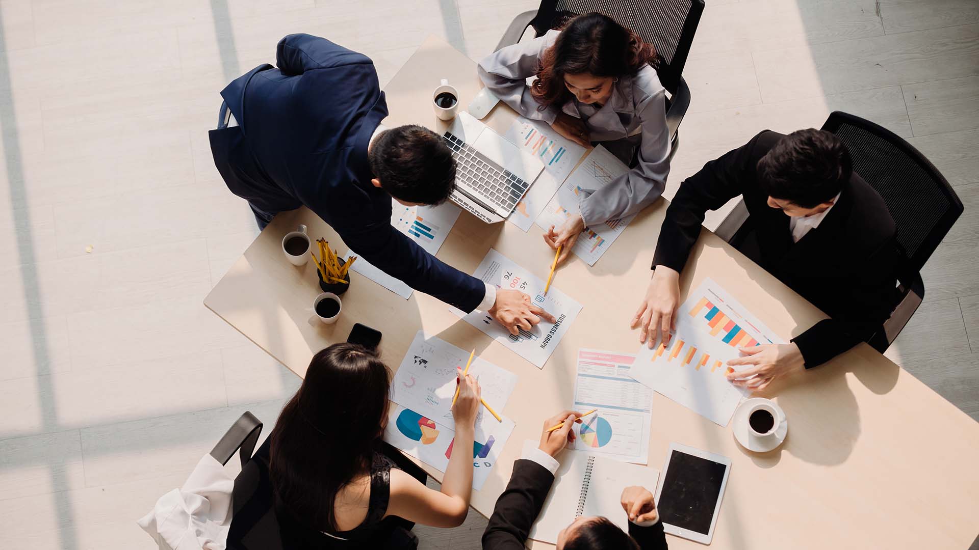 AI analys i samarbete